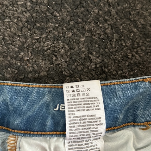 American Eagle Stretchy Jegging Jeans - Picture 8 of 8